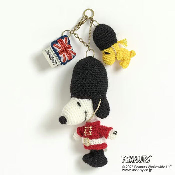 【手芸キット】チャーム<Snoopy in London>(編み物 材料セット)